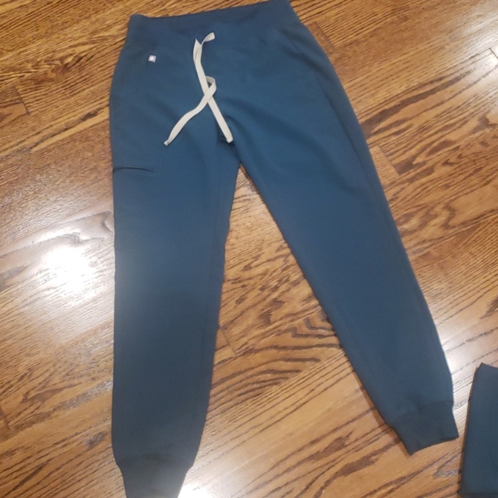 Figs Caribbean Blue joggers xs